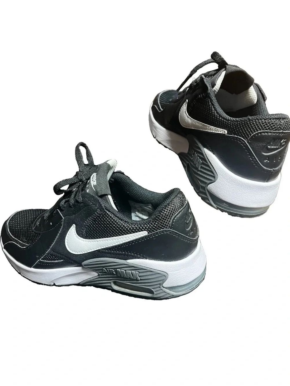 Nike Men’s Black and White Athletic Sneakers